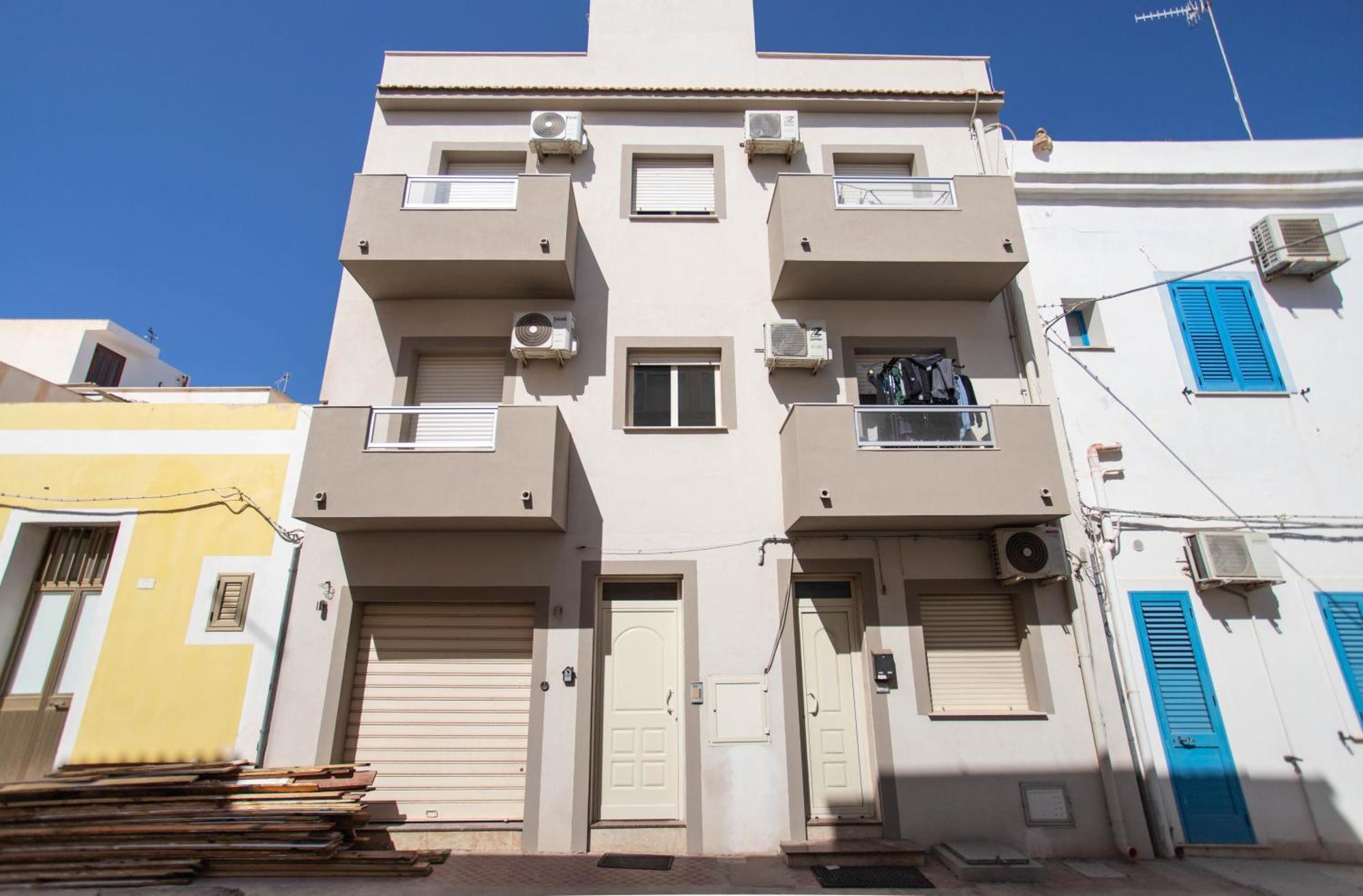 Spuma Di Mare Apartment ลัมเปดูซา ภายนอก รูปภาพ