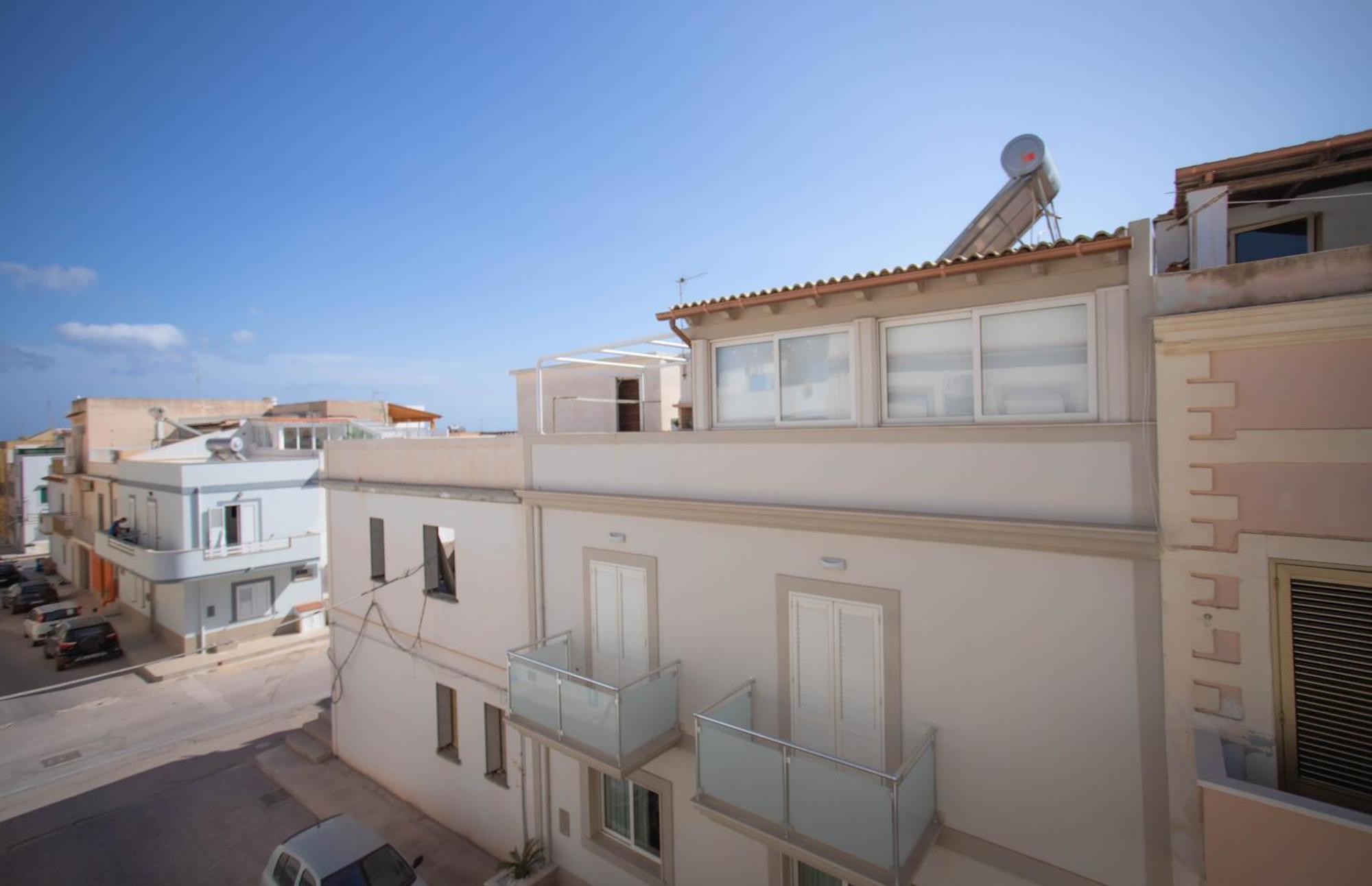 Spuma Di Mare Apartment ลัมเปดูซา ภายนอก รูปภาพ